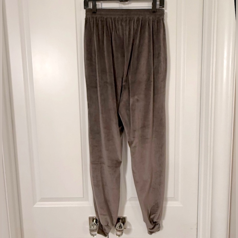 SKIMS Velour Fleece Track Joggers, Size Small, Amethyst - Picture 4 of 12